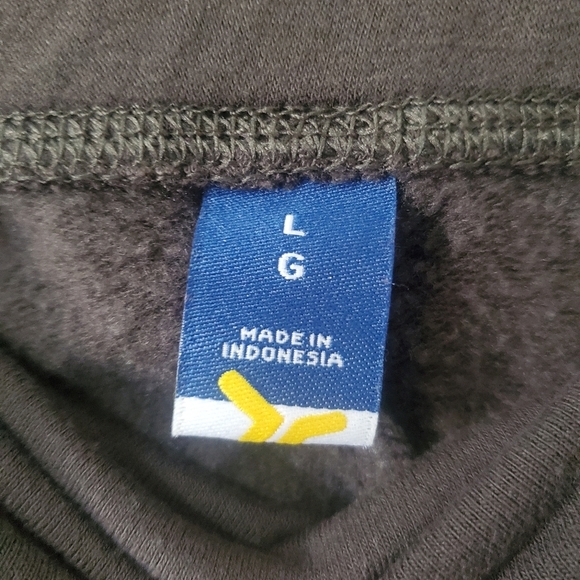 Old Navy Joggers - Picture 4 of 6